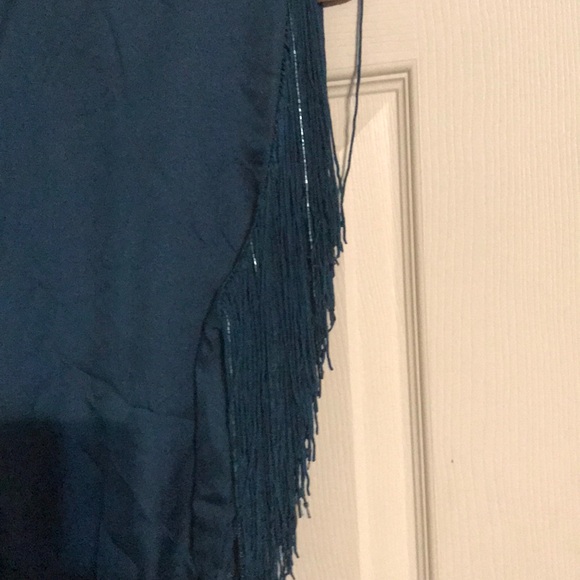 Formal dress - Picture 7 of 7